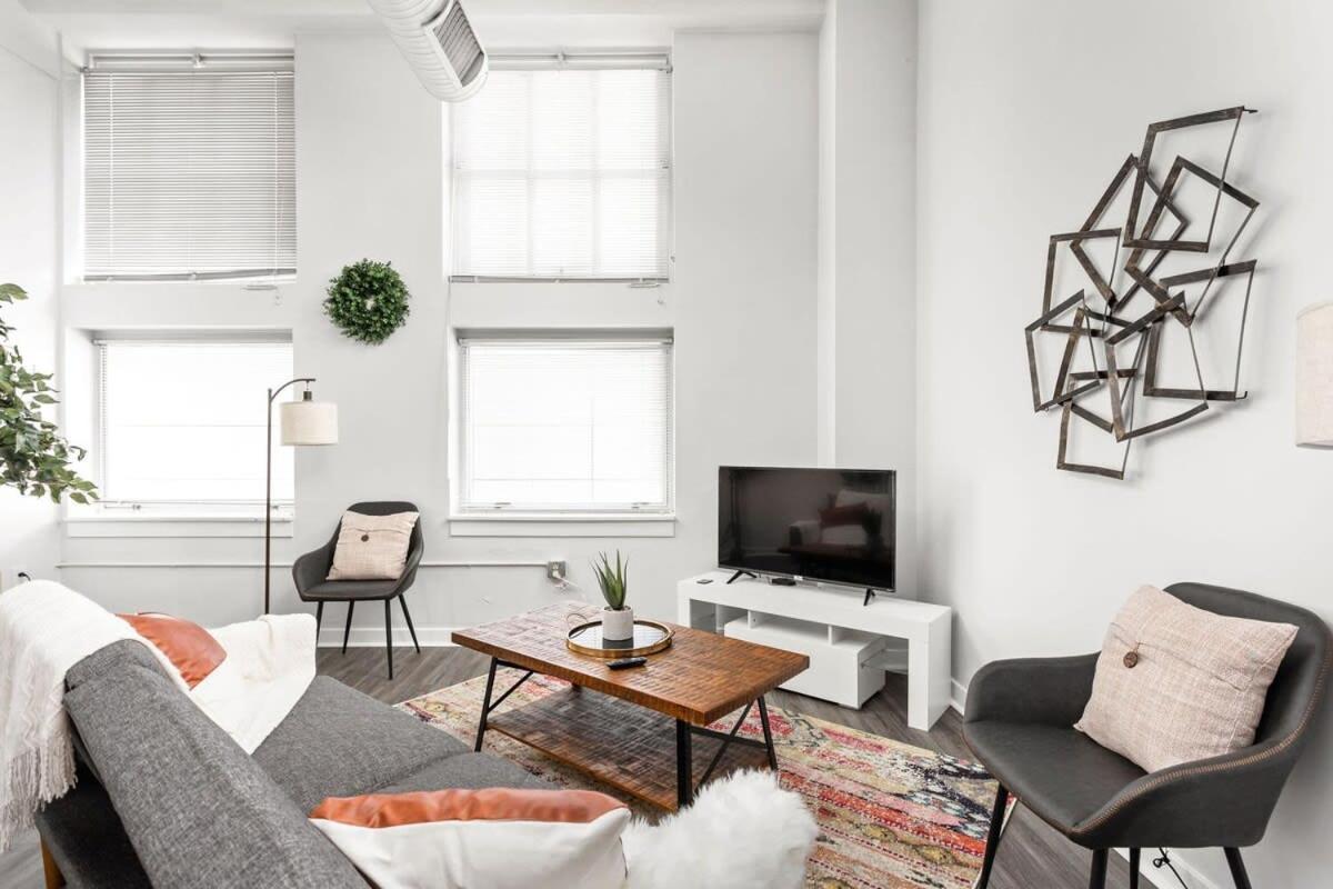Modern Downtown Apartment 2Br 2Ba By Cozysuites Indianapolis Eksteriør bilde