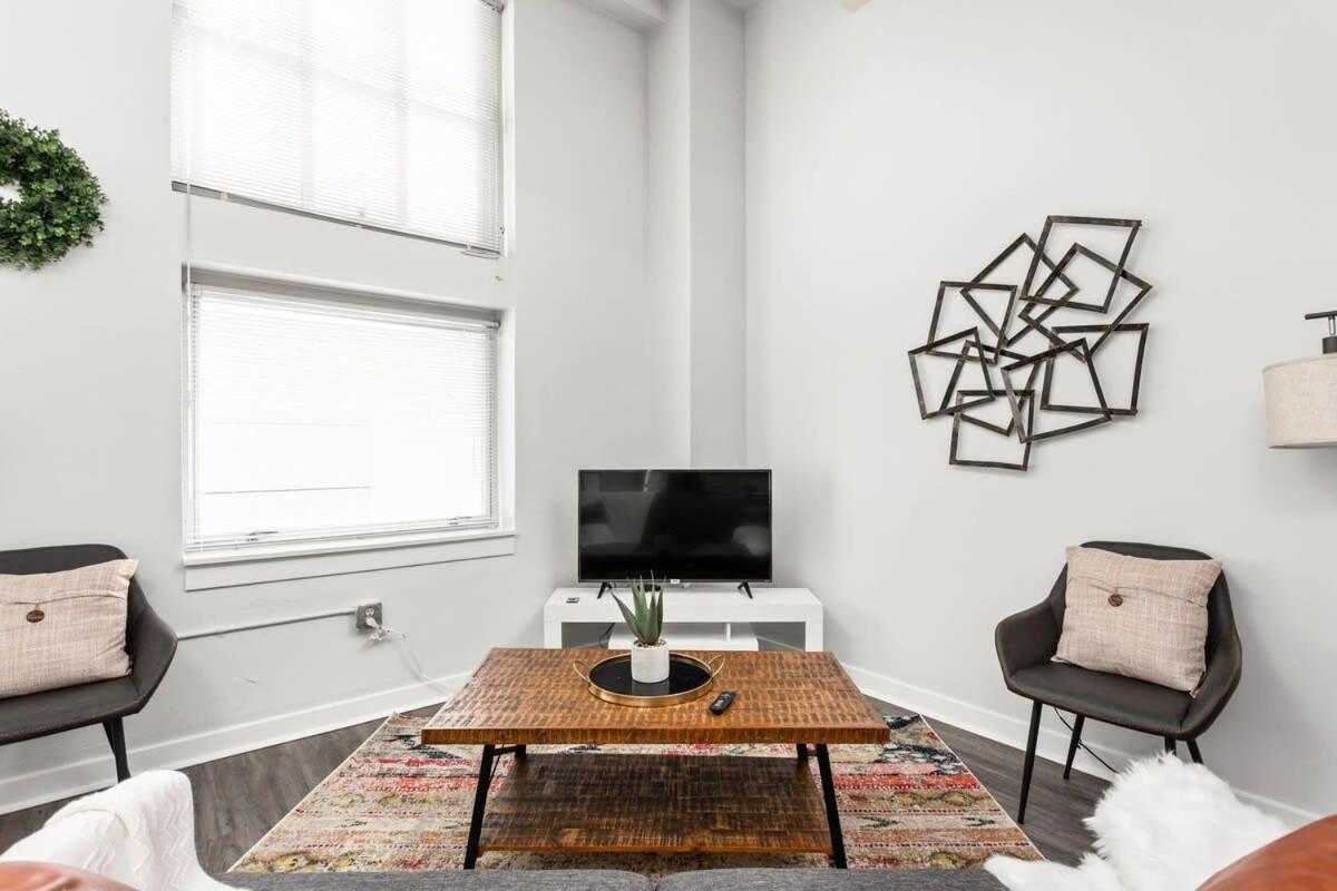 Modern Downtown Apartment 2Br 2Ba By Cozysuites Indianapolis Eksteriør bilde