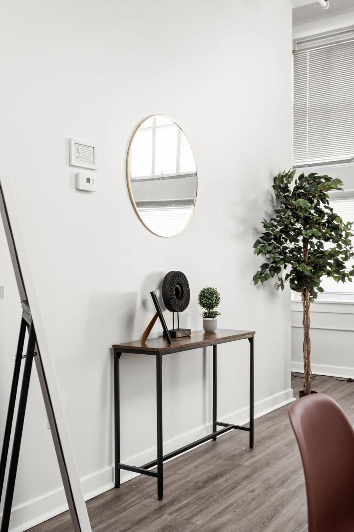 Modern Downtown Apartment 2Br 2Ba By Cozysuites Indianapolis Eksteriør bilde